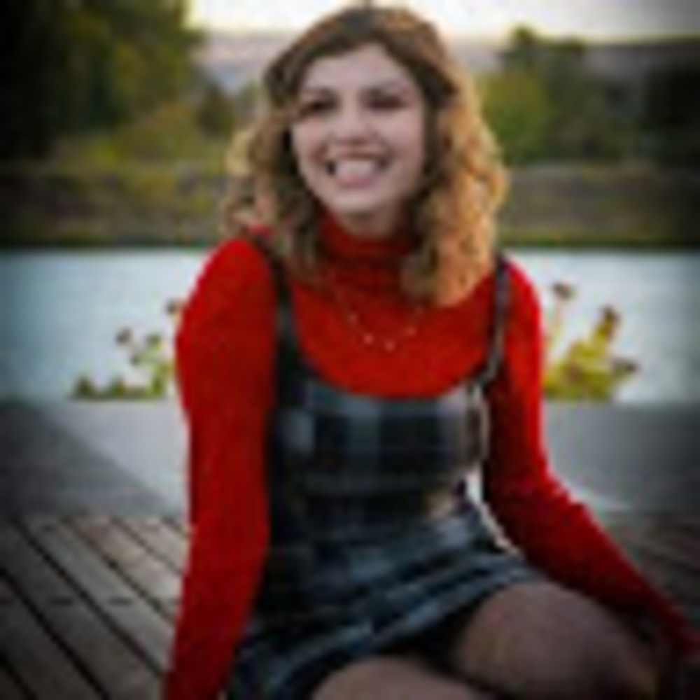 Meet your Posher, Alexis